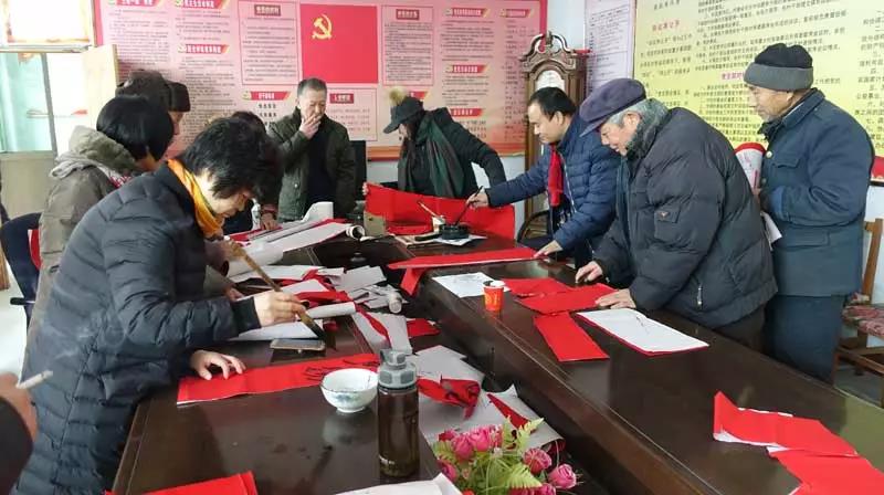 邢台市政协、民建邢台市委联合开展文化下乡活动1.jpg