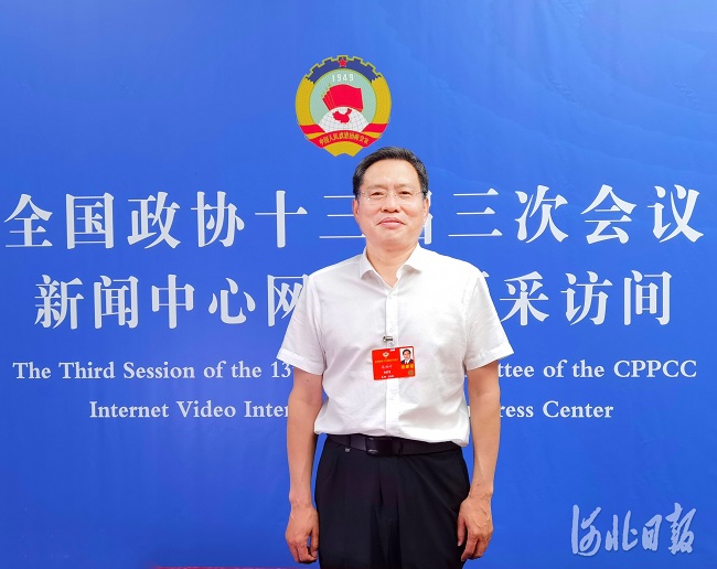 代表委员日记 范社岭委员是荣誉更是沉甸甸的责任-1.jpg