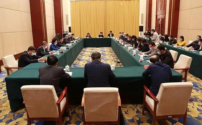 范社岭参加河北省党外人士学习贯彻中共省委九届十一次全会精神座谈会并发言-1.jpg
