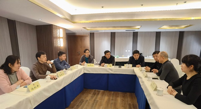 承德民建届别政协委员举行学习谈心会 (3)-1.jpg