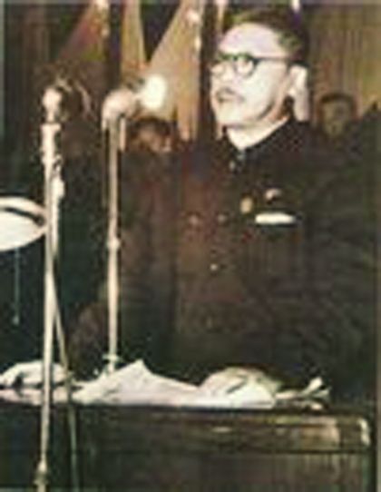 1962年7月，胡厥文当选上海市副市长，在会上讲话.jpg