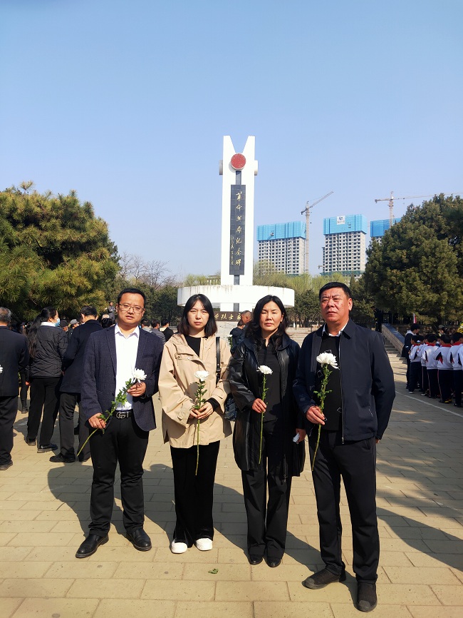 民建祭扫活动1-1.jpg