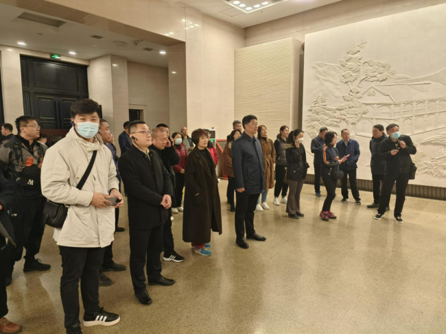 重温五一口号  团结奋斗新征程 (2).jpg