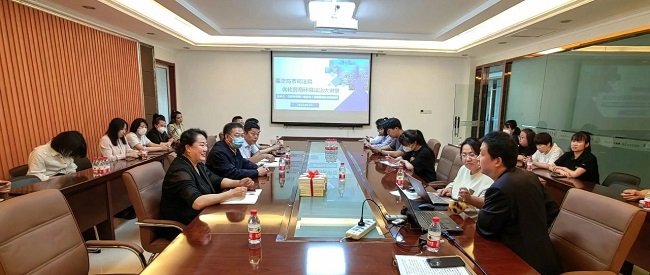 民建基层组织开展入企普法活动-1.jpg