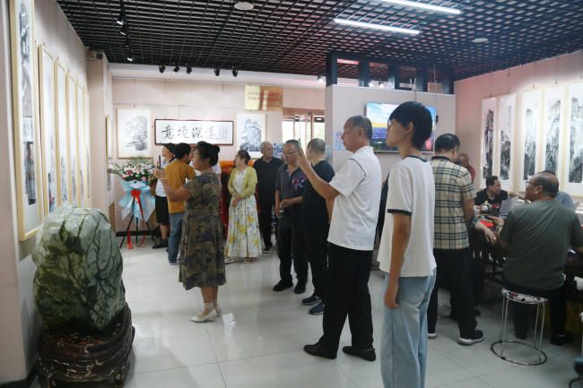 民建秦皇岛市委举办庆祝中华人民共和国成立75周年主题中国画作品展1 (3) (2).jpg