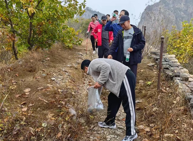 民建秦皇岛市委开发区支部开展“青山绿水 生态保护行”活动 (2)-1.jpg