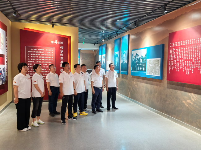 学习沂蒙精神，重走红色路线1 (2).jpg
