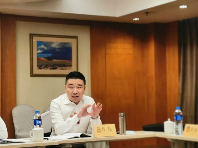 高端访谈丨韩佳的民建会史研藏之路001 (2).jpg