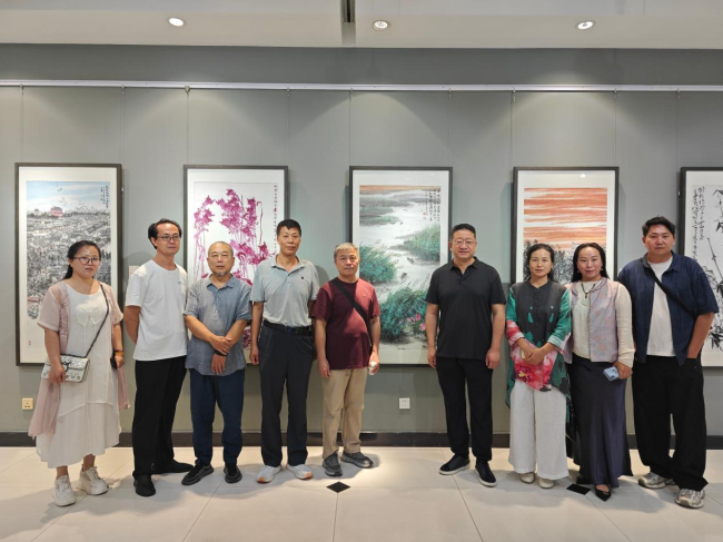 20250822民建保定市委文化宣传委员会赴北京参加第十六届“春之花”暨“一核两翼”美术作品邀请展1.jpg