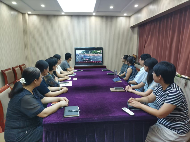 民建唐山市委集中组织观看纪念中国人民抗日战争暨世界反法西斯战争胜利80周年大会 (2).jpg