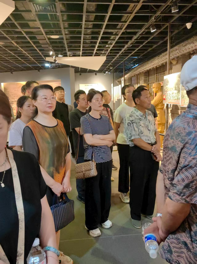 民建唐山市委丰润区总支赴潘家峪惨案纪念馆开展传承抗战精神教育活动 (2).jpg