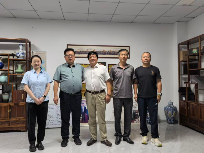 南通民建会员访问民建沧州市委市直二支部及会员企业2 (2).jpg