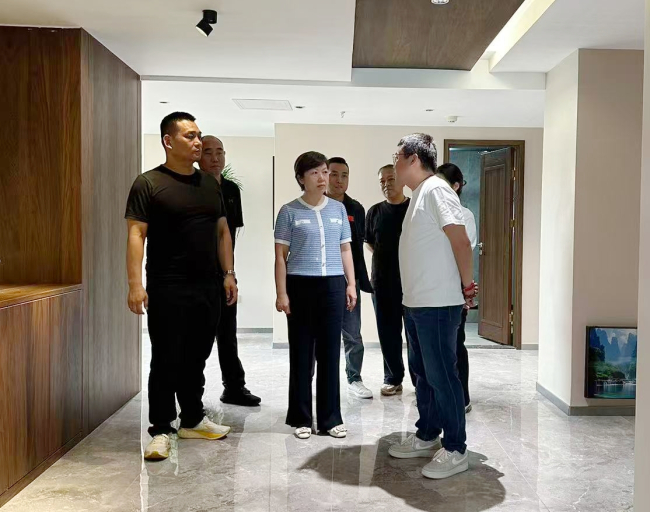 裕华三支部调研会员企业 共探建筑劳务行业发展新路径 (2).jpg