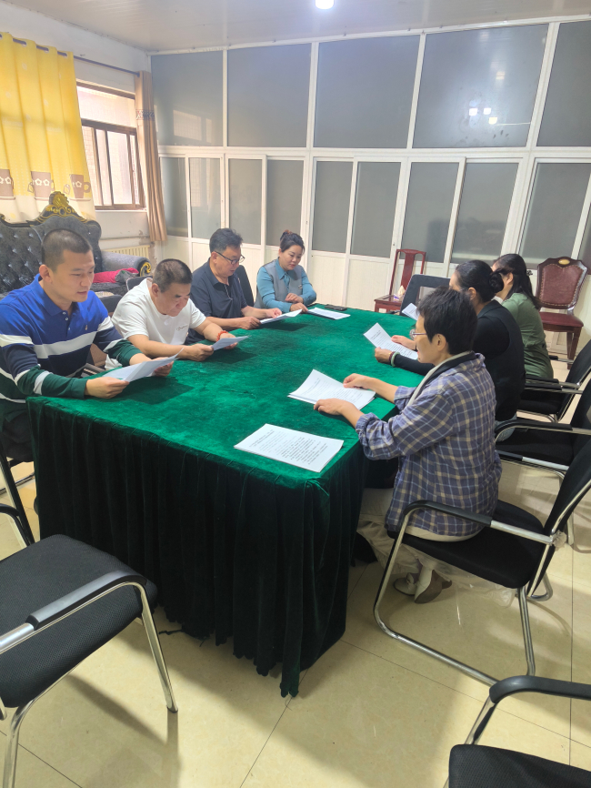 民建唐山市委路南区工委七支部开展“双节”前专题学习 筑牢廉洁自律思想防线 (2) (2).jpg