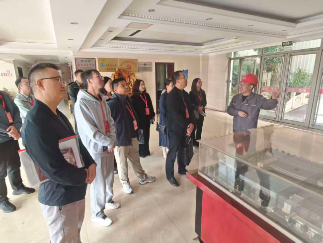民建宣化区委2名会员受工信局邀请参加政协调研活动 (2) (2).jpg